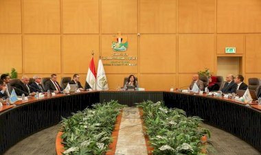 وزيرة الإسكان تتابع مستجدات ملف تقنين الأراضي في المدن الجديدة