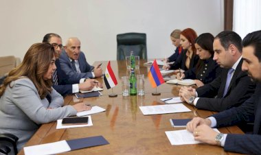 منال عوض تبحث مع وزير الإدارة الإقليمية الأرميني تعزيز التعاون في إدارة المخلفات والطاقة المتجددة والتنمية المحلية