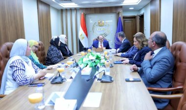 رئيس هيئة الدواء يعقد اجتماعاً مع شركة سيرفييه لبحث سبل تعزيز التصنيع للمستحضرات الحيوية والعلاجات الحديثة