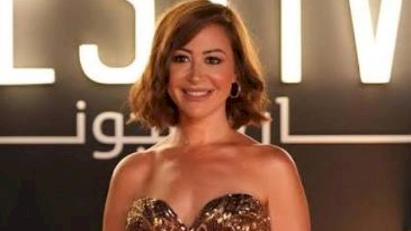 منة شلبي تنتهي من تصوير دورها فى فيلم فرقة الموت مع أحمد عز