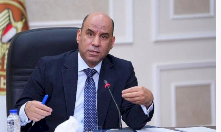 وزارة العمل تنفذ 49 حملة وتفتش على 910 منشآت خلال 4 أيام.. لتعزيز السلامة والصحة المهنية