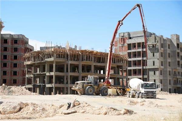 وزيرة الإسكان تتابع مستجدات العمل والمشروعات بمدينة العلمين الجديدة