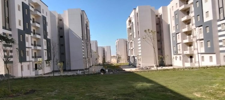 وزيرة الإسكان تتابع موقف تنفيذ مشروعات المرافق والإسكان والتنمية بالمدن الجديدة في صعيد مصر