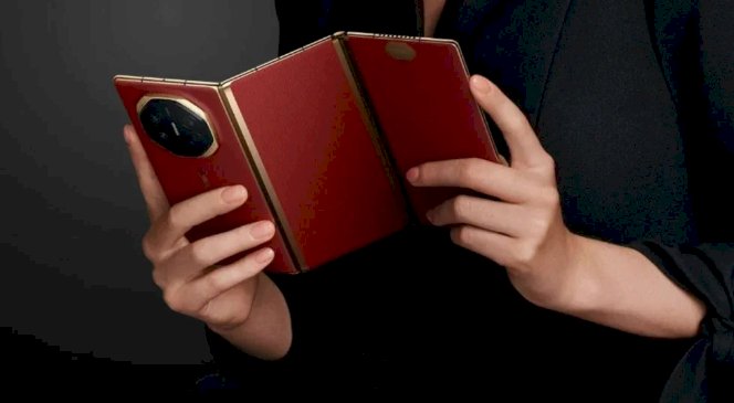 عصر الهواتف التقليدية انتهى.. إليك أسباب تدفعك لشراء هاتف قابل للطي
