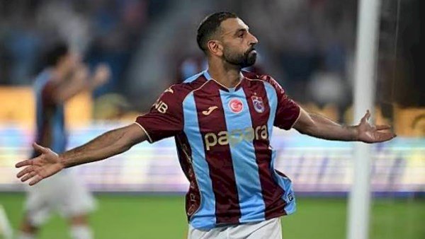 محمد صلاح يقتحم قائمة أساطير الدوري الإنجليزي في تصنيف تاريخي