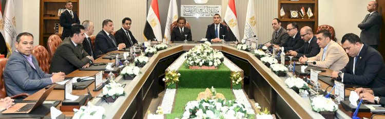 وزير الشباب والرياضة يوقّع بروتوكولًا مع «حديد عز» بـ150 مليون جنيه لتطوير مراكز الشباب وإطلاق مشروع «بطل من حديد»