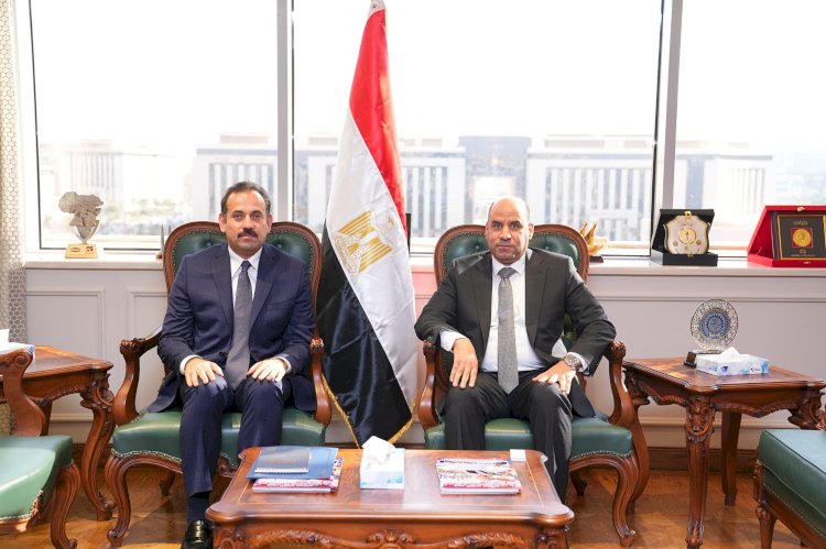 وزير العمل ورئيس جهاز مستقبل مصر يبحثان دعم العمالة غير المنتظمة وتطوير برامج التدريب من أجل التشغيل