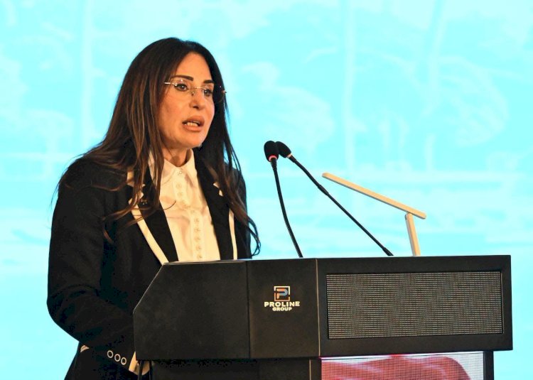 وزيرة الإسكان تستعرض جهود الدولة لتطوير قطاع مياه الشرب والصرف الصحي وتعزيز الأمن المائي